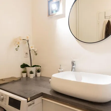 Apartamento Cozy 62 M Near Buttes-chaumont Paris